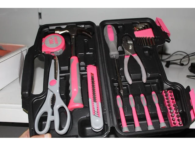 Gereedschapskoffertje voor handige henny of danny - afbeelding 3 van  3