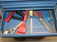 Gereedschapswagen gedore met handgereedschappen. - afbeelding 10 van  10