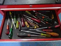 Gereedschapswagen met inhoud - afbeelding 3 van  8