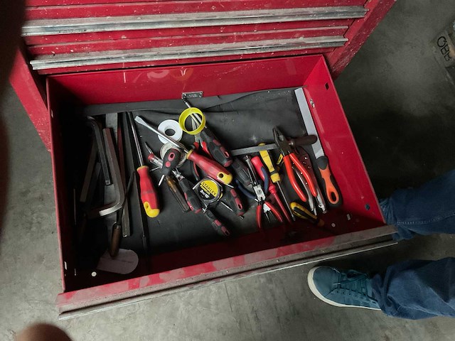 Gereedschapswagen met inhoud - afbeelding 6 van  7