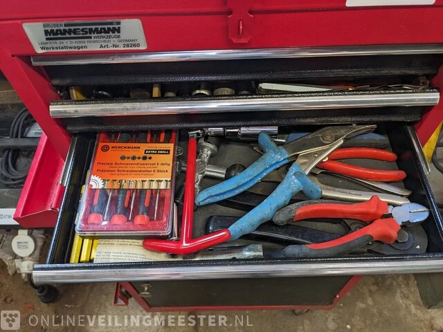 Gereedschapswagen met inhoud - afbeelding 7 van  11