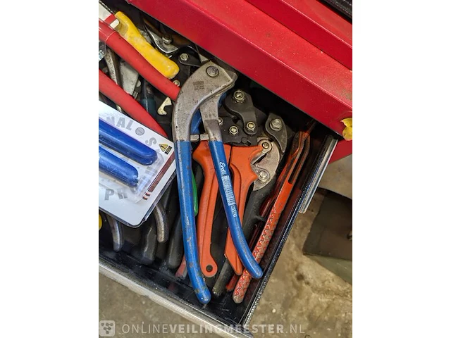 Gereedschapswagen met inhoud - afbeelding 9 van  11