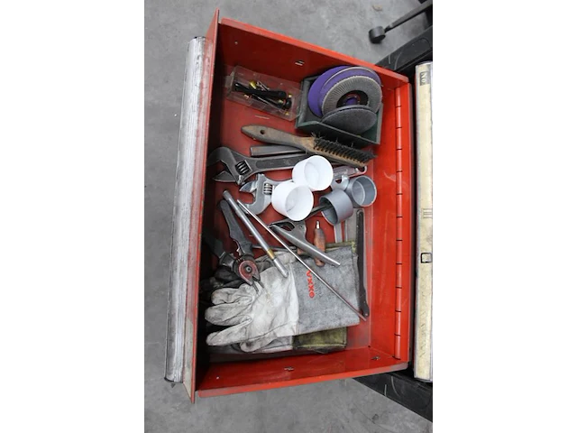 Gereedschapswagen met ring-ratelset, dopsleutelset, schroevendraaiers, inbus, tangen, veilen, bahco's. - afbeelding 8 van  9