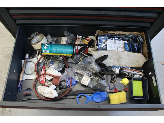 Gereedschapswagen sonic s12 met acht laden gevuld met gereedschappen sonic. - afbeelding 9 van  9