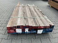 Geschaafd cupiuba hardhout paal gepunt (30x) - afbeelding 3 van  4