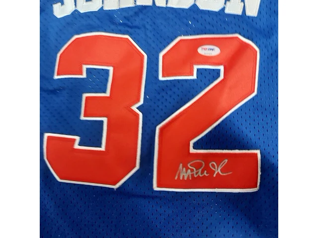 Gesigneerd basketbalshirt " magic johnson " , nba 32 all-stars - afbeelding 9 van  10