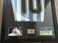 Gesigneerd diego maradona argentinië shirt ingelijst met coa - afbeelding 2 van  17