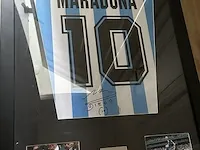 Gesigneerd diego maradona argentinië shirt ingelijst met coa - afbeelding 16 van  17