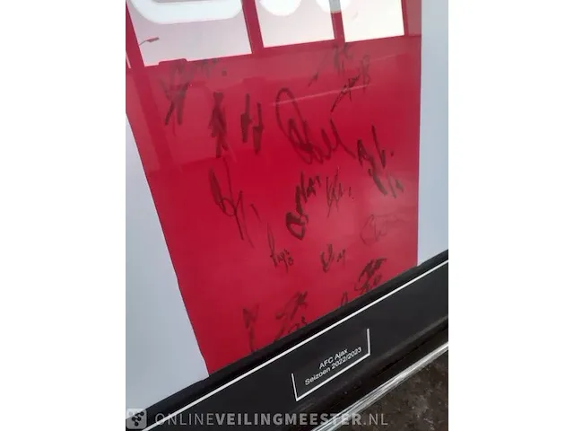 Gesigneerd en ingelijst ajax thuis shirt - afbeelding 4 van  7