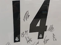 Gesigneerd " real madrid " shirt in lijst - afbeelding 5 van  9