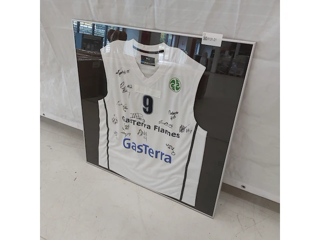 Gesigneerd shirt " gasterra flames " ingelijst - afbeelding 5 van  12