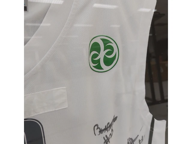 Gesigneerd shirt " gasterra flames " ingelijst - afbeelding 9 van  12