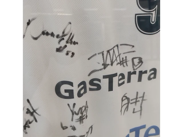 Gesigneerd shirt " gasterra flames " ingelijst - afbeelding 11 van  12