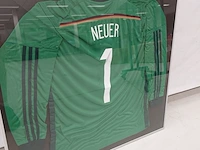 Gesigneerd shirt " manuel neuer " ingelijst - afbeelding 4 van  10