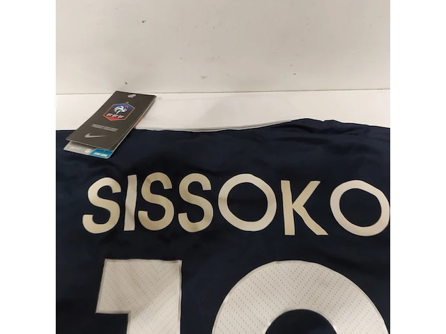 Gesigneerd voetbalshirt " moussa sissoko ", nike - afbeelding 2 van  12