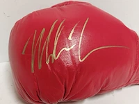 Gesigneerde bokshandschoen " mike tyson ", everlast - afbeelding 3 van  8