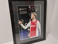 Gesigneerde foto " frenkie de jong " ingelijst - afbeelding 1 van  10