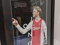 Gesigneerde foto " frenkie de jong " ingelijst - afbeelding 4 van  10