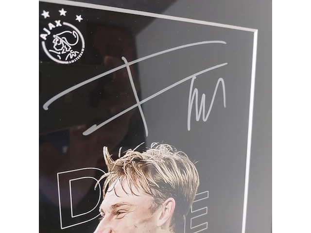 Gesigneerde foto " frenkie de jong " ingelijst - afbeelding 6 van  10