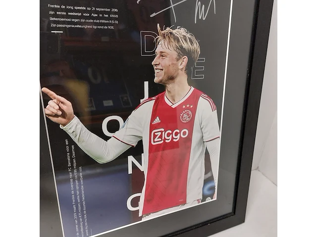 Gesigneerde foto " frenkie de jong " ingelijst - afbeelding 9 van  10
