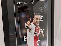 Gesigneerde foto " hakim ziyech " ingelijst - afbeelding 4 van  10