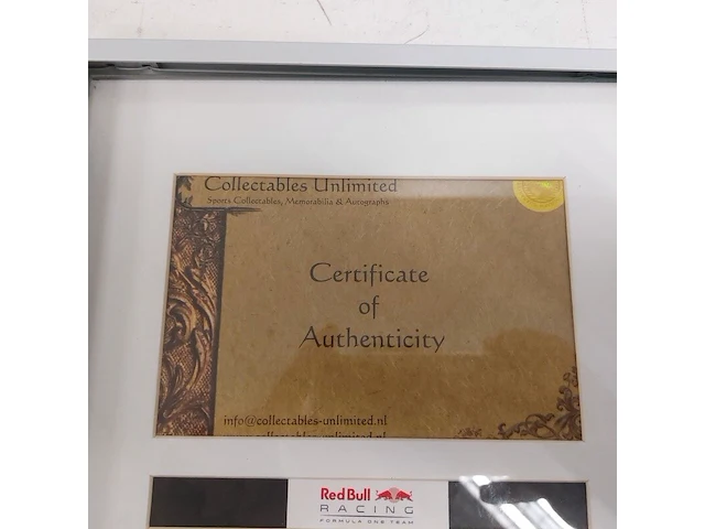 Gesigneerde foto " max verstappen " met certificaat - afbeelding 2 van  5
