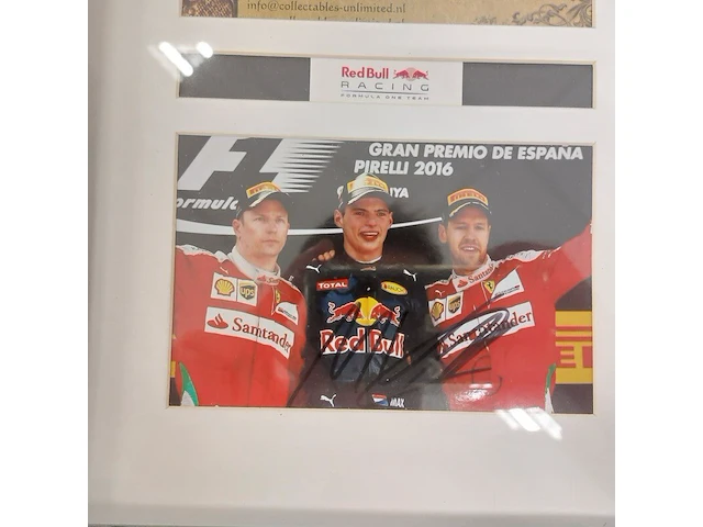 Gesigneerde foto " max verstappen " met certificaat - afbeelding 3 van  5