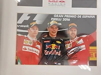 Gesigneerde foto " max verstappen " met certificaat - afbeelding 3 van  5