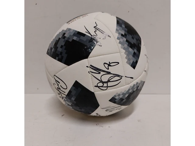 Gesigneerde voetbal " ajax " , adidas - afbeelding 5 van  7
