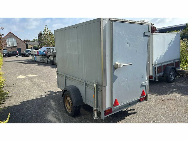 Gesloten koel aanhangwagen - afbeelding 2 van  8