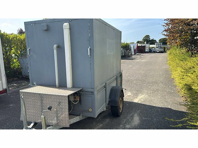 Gesloten koel aanhangwagen - afbeelding 5 van  8