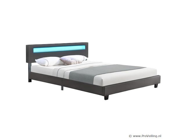 Gestoffeerd bed paris - 180 x 200 cm - donkergrijs - led verlichting - afbeelding 1 van  13