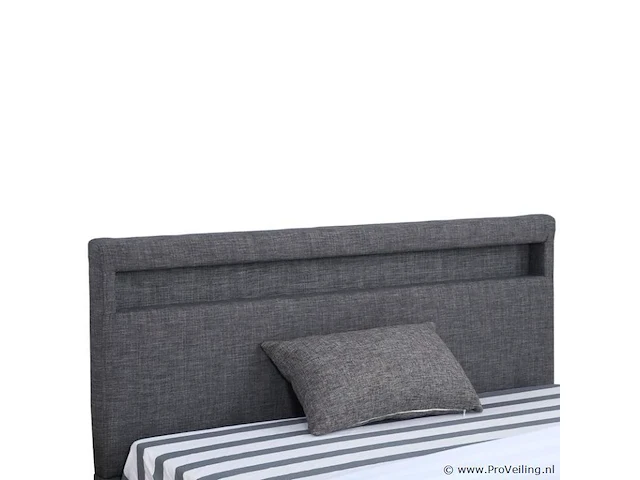 Gestoffeerd bed verona 120x200cm - afbeelding 5 van  8