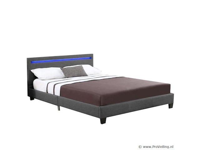 Gestoffeerd bed verona 120x200cm - afbeelding 1 van  8
