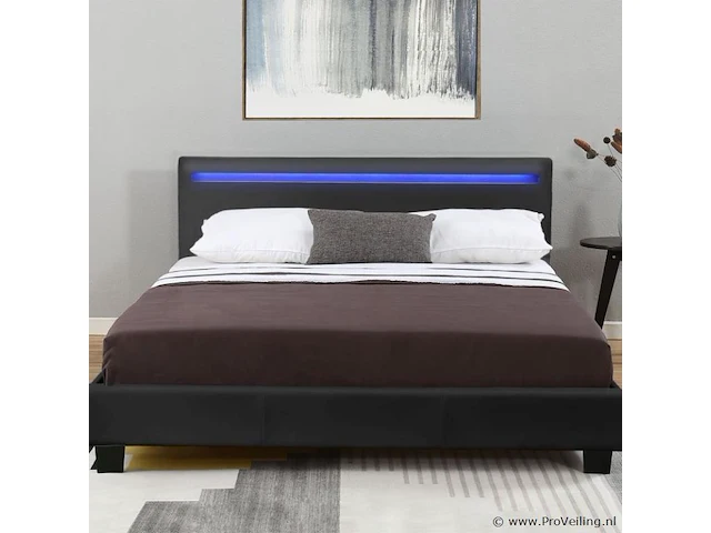 Gestoffeerd bed verona - afbeelding 6 van  7