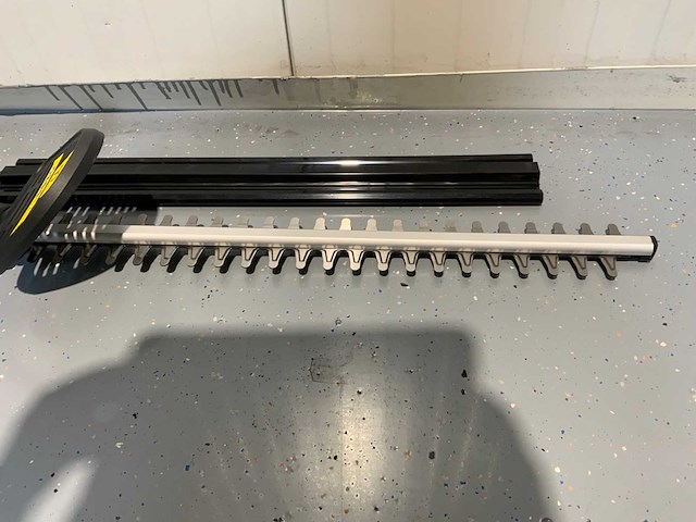 Get-1609 - hedge trimmer - afbeelding 5 van  5