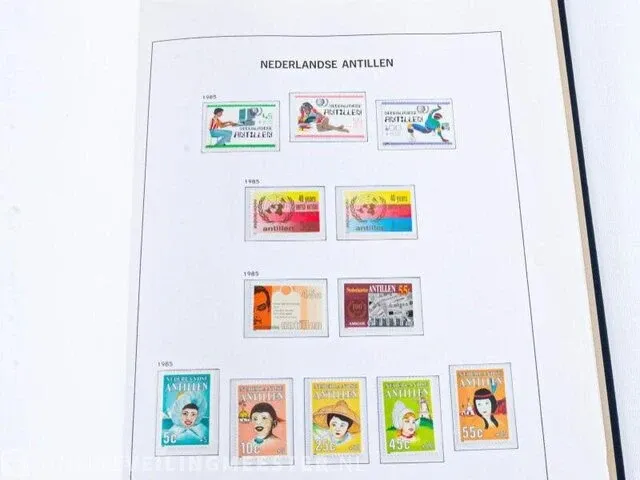 Getaxeerd album € 1.594,00 , postzegelcollectie overzeese gebiedsdelen - afbeelding 28 van  64