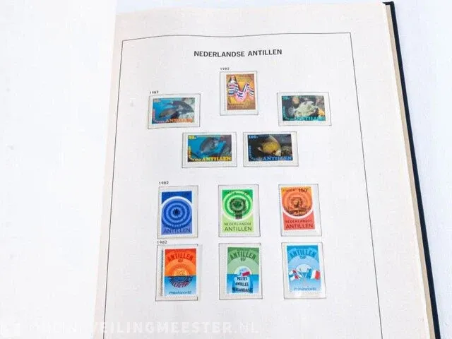 Getaxeerd album € 1.594,00 , postzegelcollectie overzeese gebiedsdelen - afbeelding 35 van  64