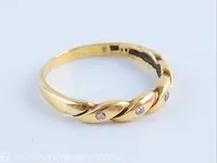 Getaxeerde gouden ring - afbeelding 3 van  9
