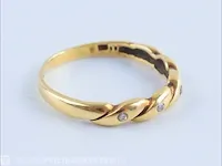Getaxeerde gouden ring - afbeelding 6 van  9