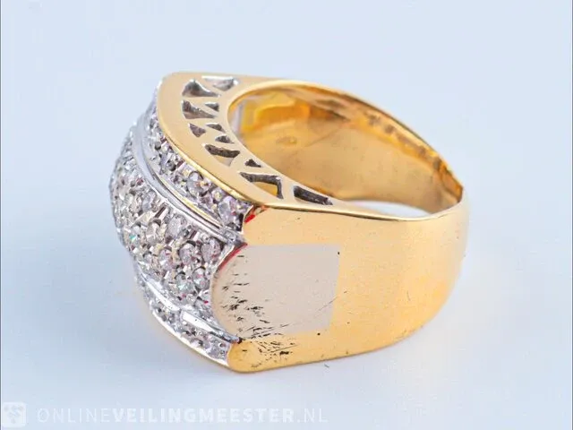 Getaxeerde gouden ring - afbeelding 10 van  11