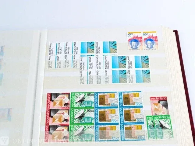 Getaxeerde postfrisse postzegelcollectie , nederland - afbeelding 9 van  60
