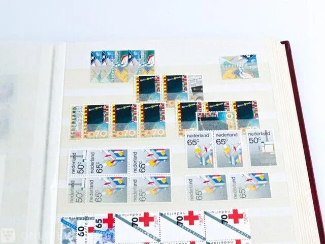 Getaxeerde postfrisse postzegelcollectie , nederland - afbeelding 22 van  60
