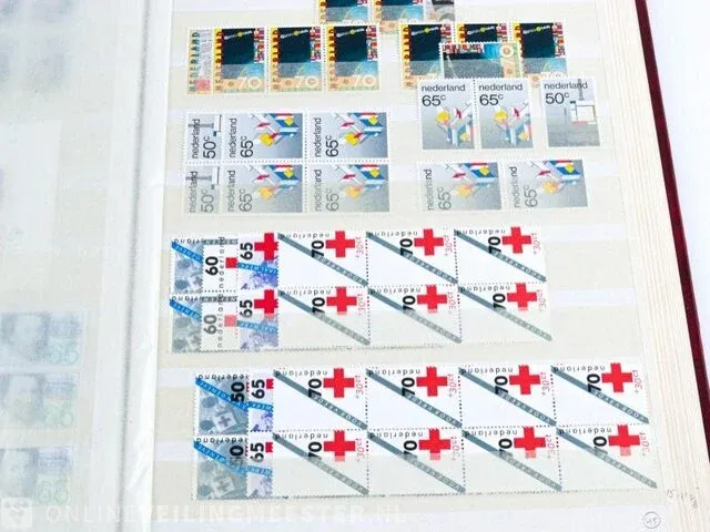 Getaxeerde postfrisse postzegelcollectie , nederland - afbeelding 24 van  60