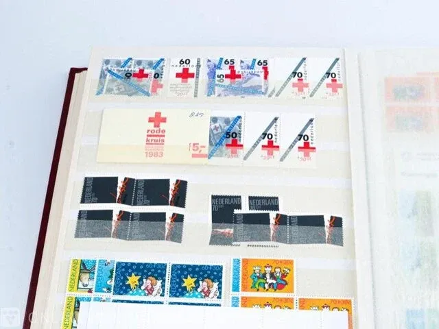 Getaxeerde postfrisse postzegelcollectie , nederland - afbeelding 25 van  60