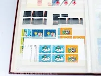 Getaxeerde postfrisse postzegelcollectie , nederland - afbeelding 26 van  60