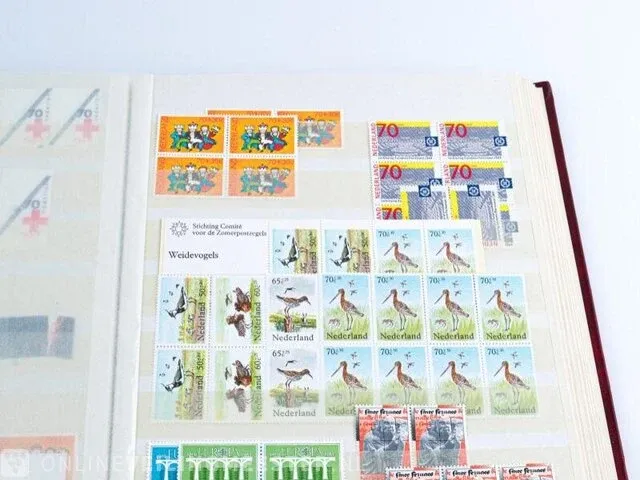 Getaxeerde postfrisse postzegelcollectie , nederland - afbeelding 27 van  60