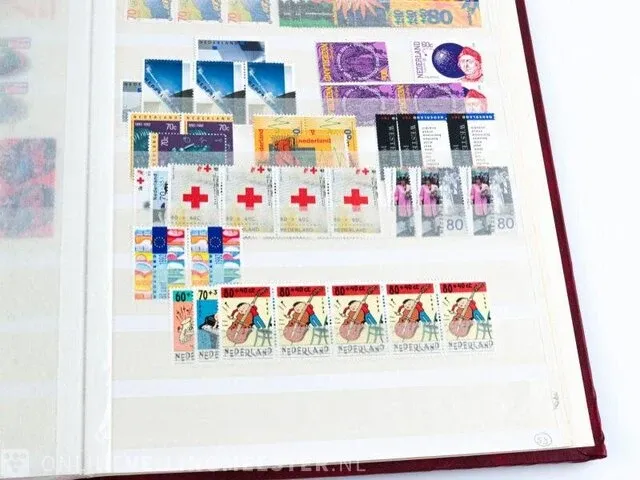 Getaxeerde postfrisse postzegelcollectie , nederland - afbeelding 54 van  60
