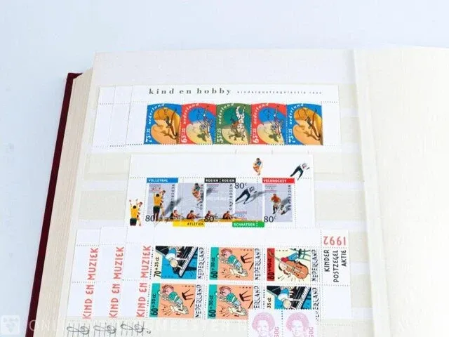 Getaxeerde postfrisse postzegelcollectie , nederland - afbeelding 55 van  60
