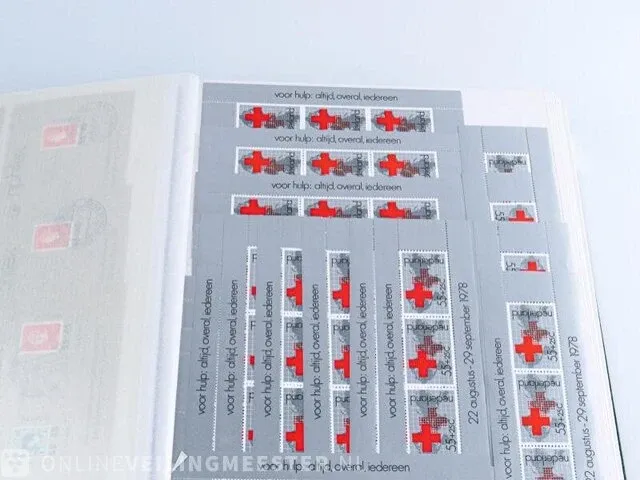 Getaxeerde postzegelblokkencollectie , nederland - afbeelding 4 van  76